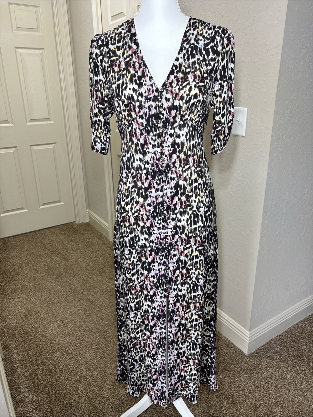 AllSaints Button-Front Printed Maxi Dress Animal Print V-Neck w/ Side Slits M - Picture 2 of 9